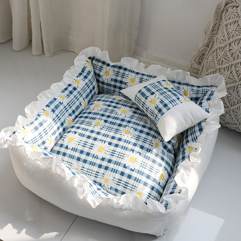 Pet Furniture Sofa Bed Small Dog Cat Sleeping Space Ultrasoft Plush Material Princess Design Comfortable Lounger Wraparound Support Cozy Pet Bed Indoor Furniture Chihuahua Puppy Sofa Soft Cushioned Comfort Small Breed Bed Elegant Style Pet